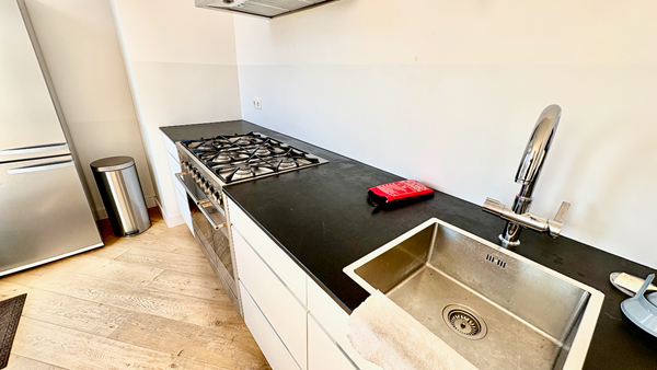 Medium property photo - Vondelstraat, 2513 EW The Hague